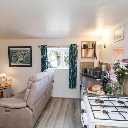 別荘 Wayside Farm Cart